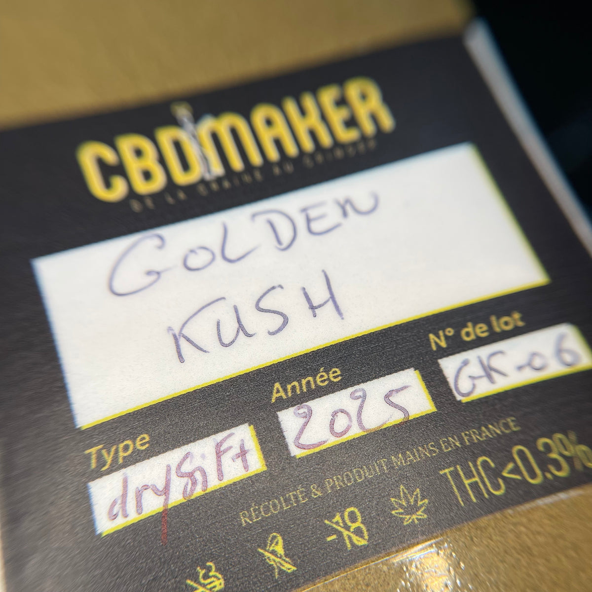 GOLDEN KUSH, résine CBD — étiquette GOLDEN KUSH CBD Maker