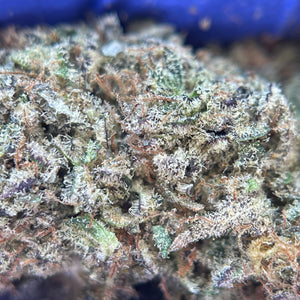 DARK SAPHIR | HIGH GRADE CBD | Cultivée en Indoor Organique par “Happy Pousse”